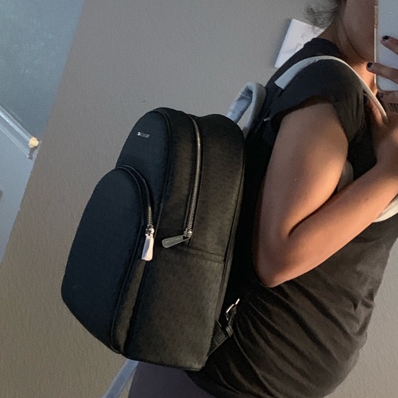 Last one 🖤New MK backpack black logo 🖤 - Picture 2 of 7